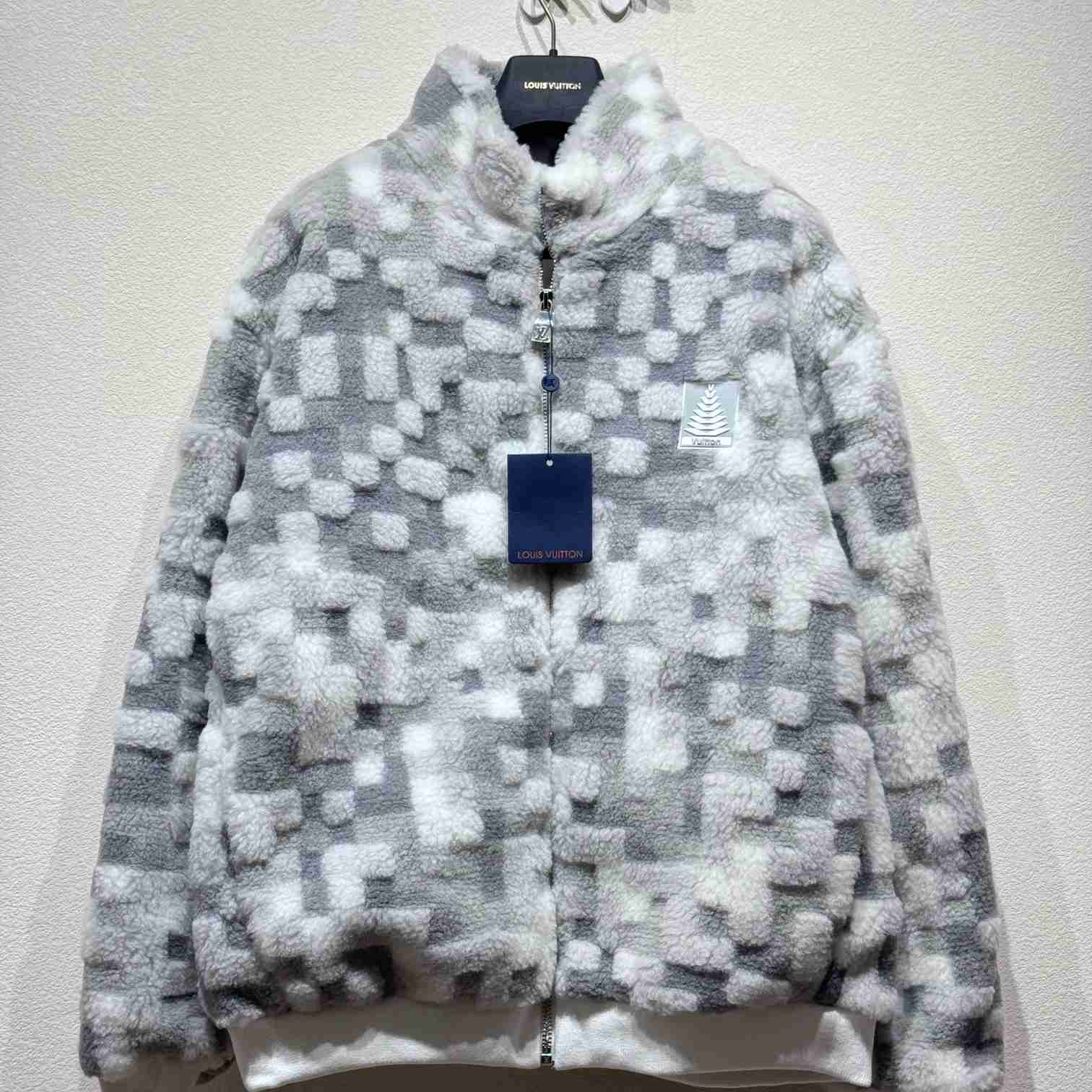 Louis Vuitton Fleece Blouson   1AGK11 - DesignerGu