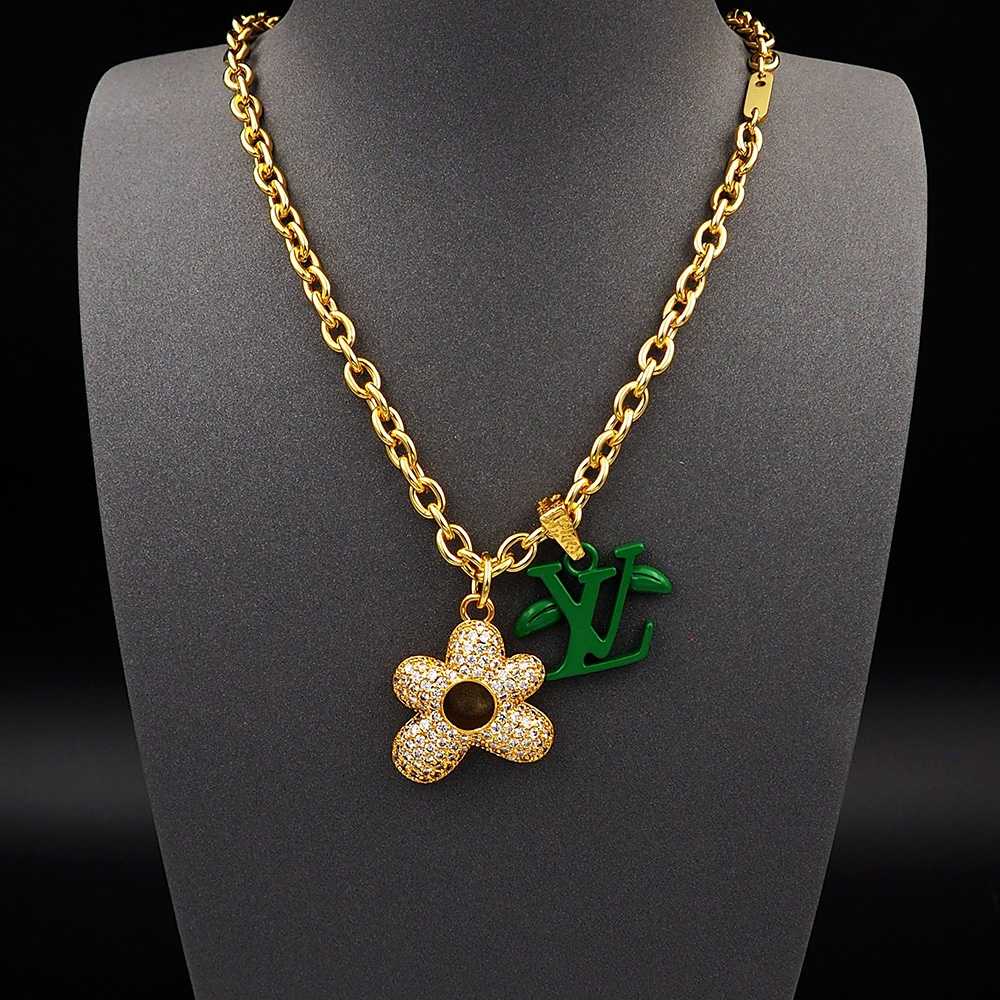 Louis Vuitton LV Blooming Pendant   M01867 - DesignerGu