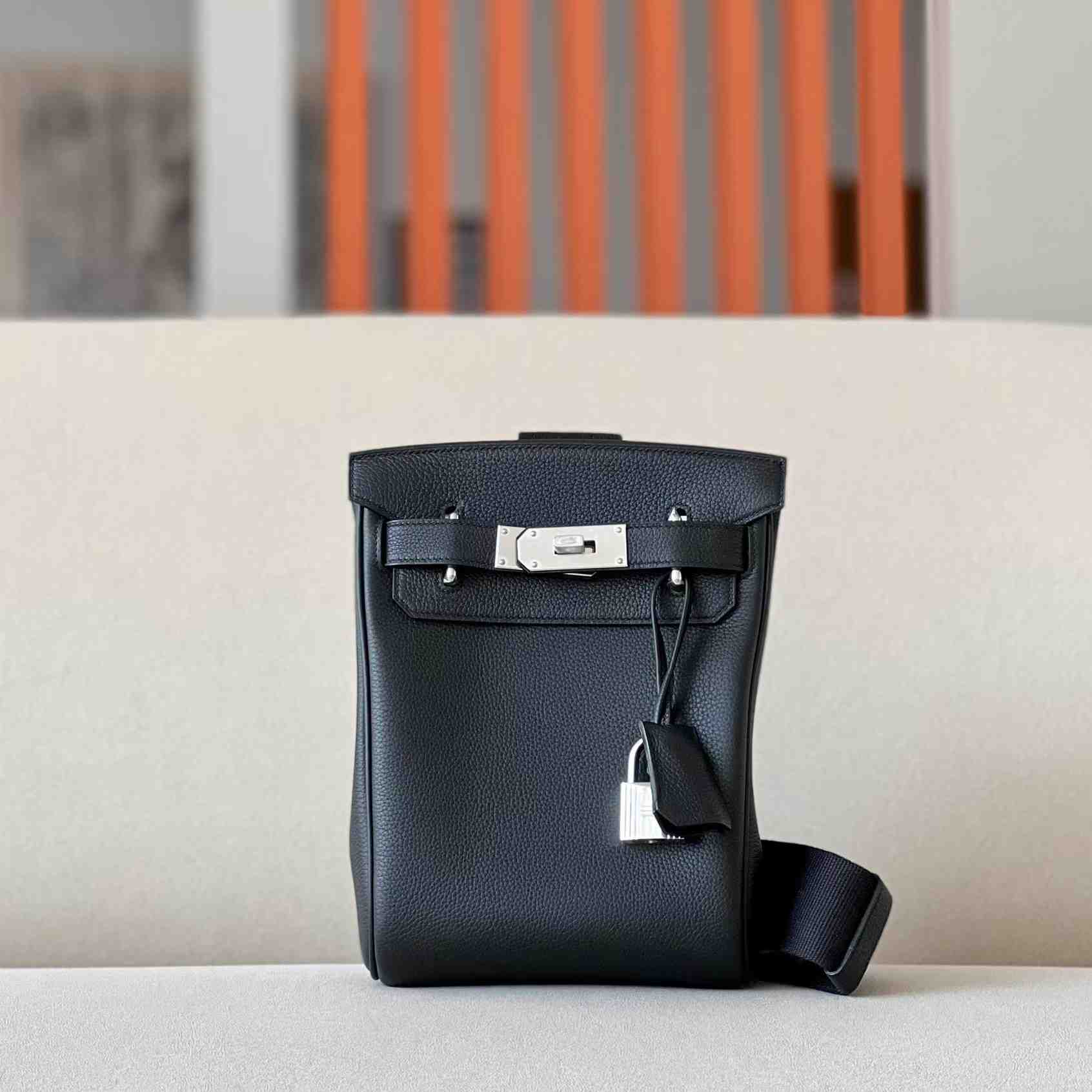 Hermès Kelly Akkad Belt Bag  8X8X25.5cm - DesignerGu