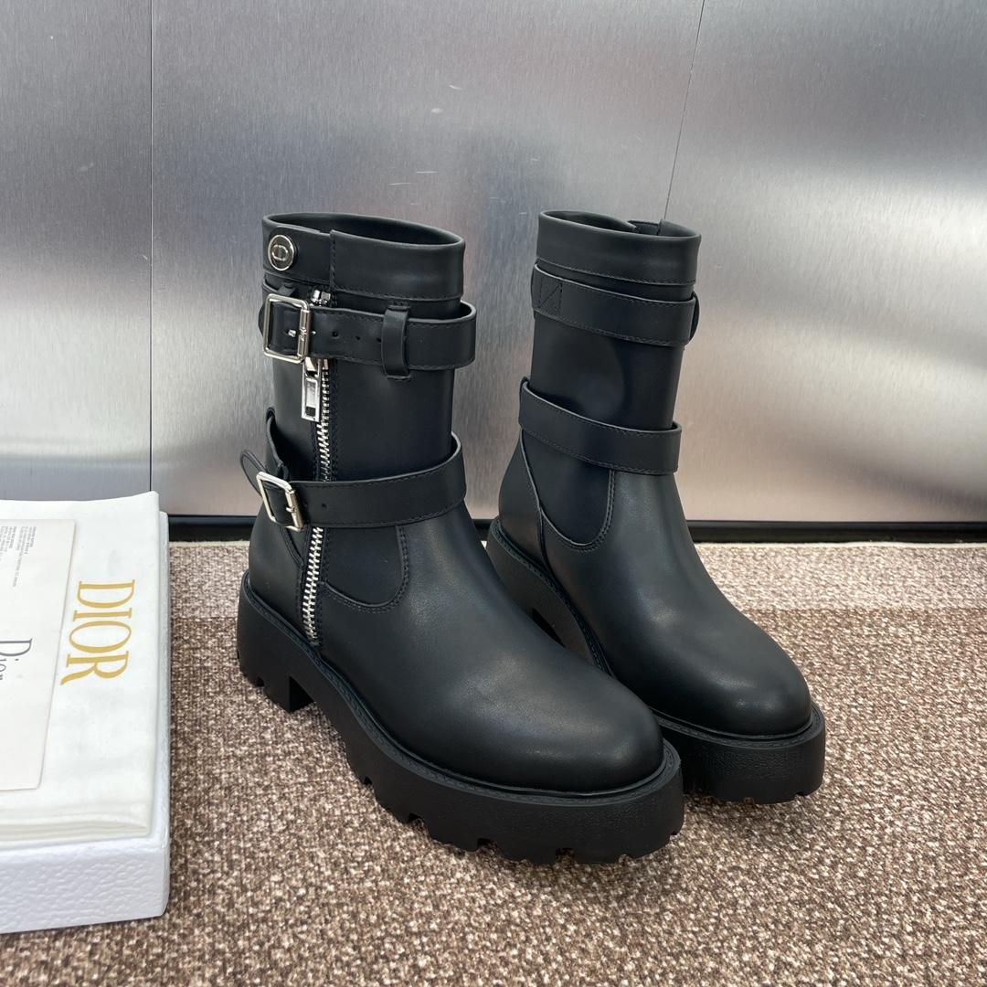 Dior D-Major Ankle Boot   - DesignerGu