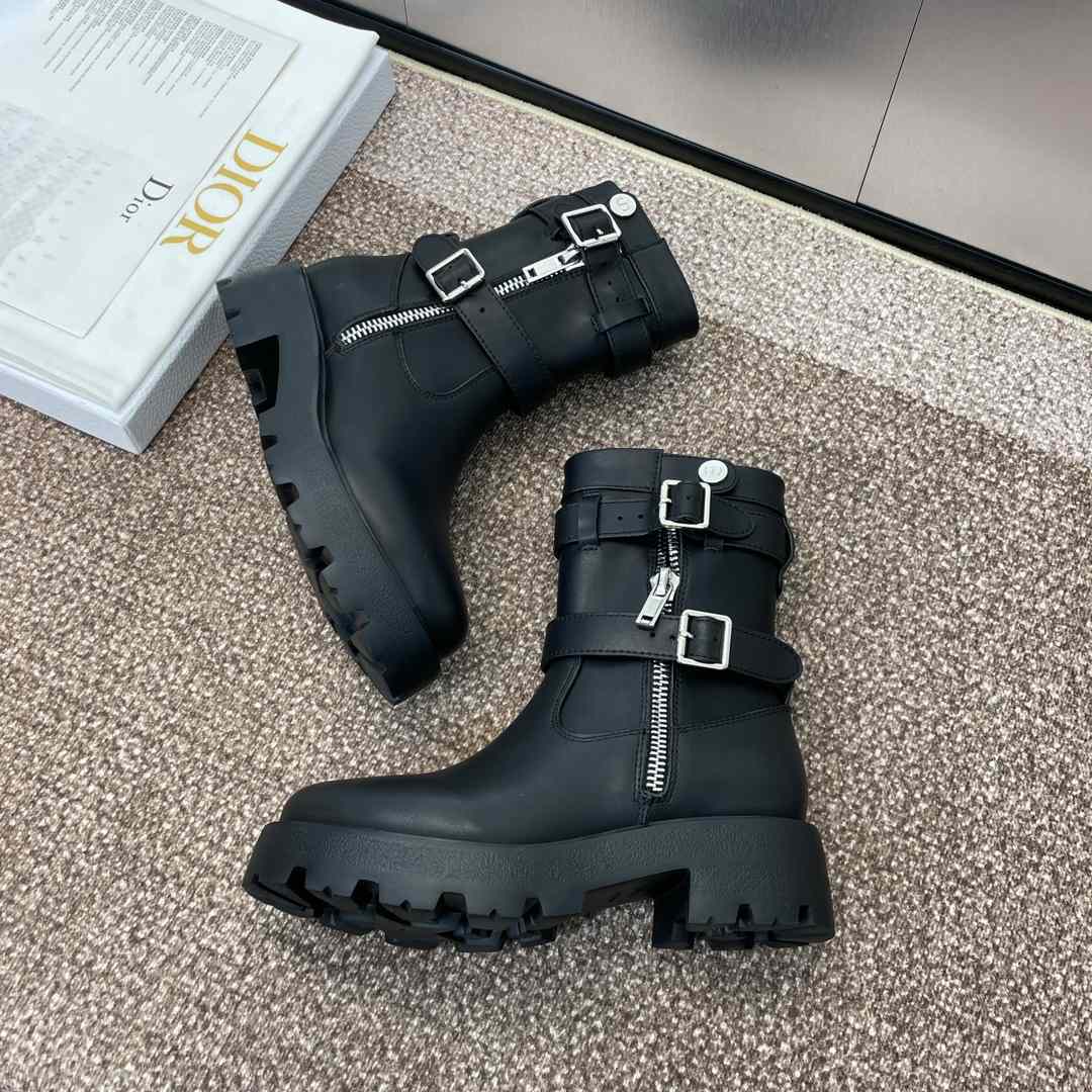 Dior D-Major Ankle Boot   - DesignerGu