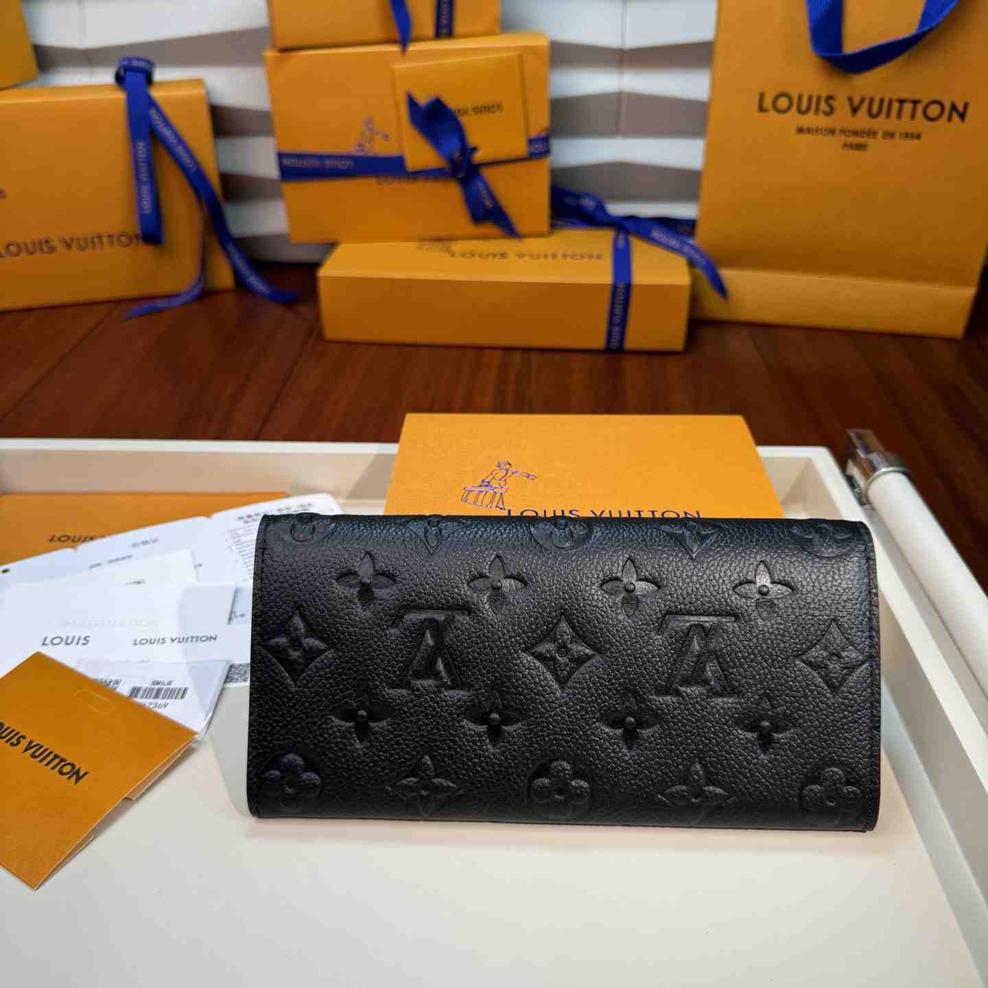 Louis Vuitton Emilie Wallet  M62369 - DesignerGu