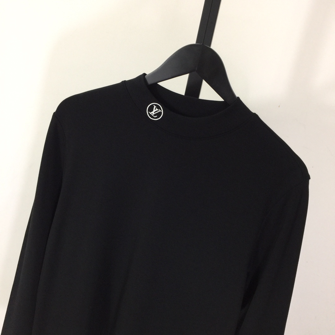 Louis Vuitton Logo Long Sleeve Tee - DesignerGu