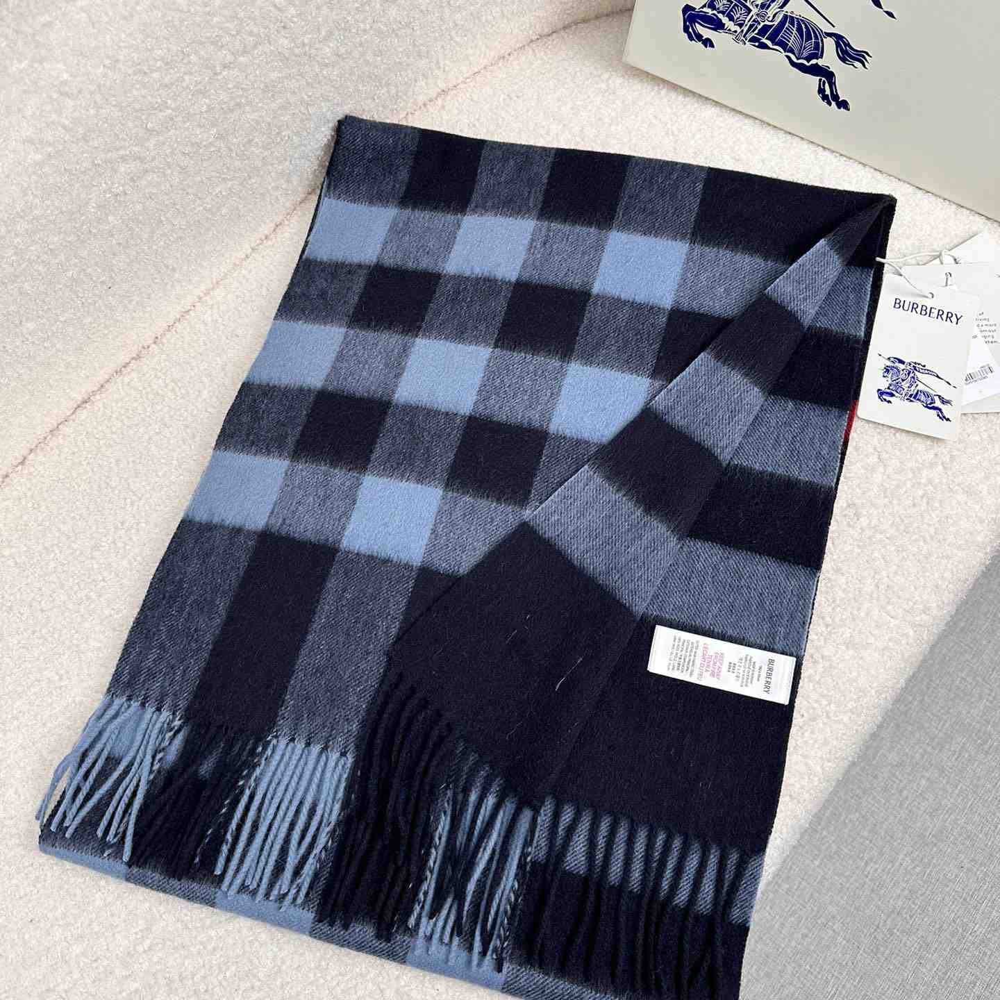 Burberry Scarf   180*40cm - DesignerGu