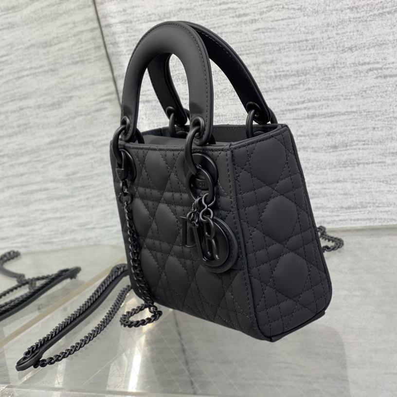 Dior  Lady Dior Bag  (17*7*15cm) - DesignerGu