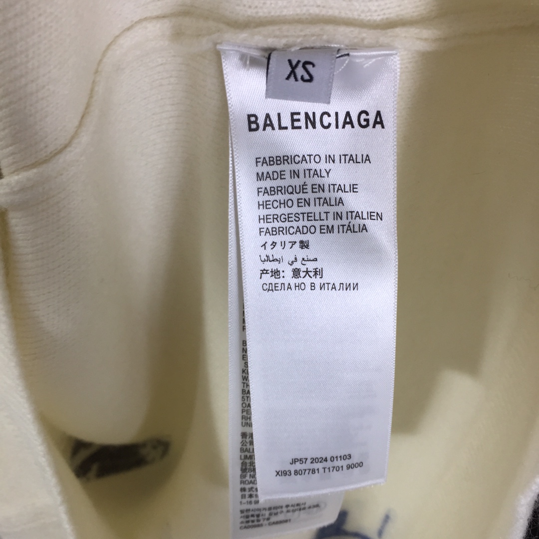 Balenciaga Ski Long Sleeve Turtleneck In White - DesignerGu