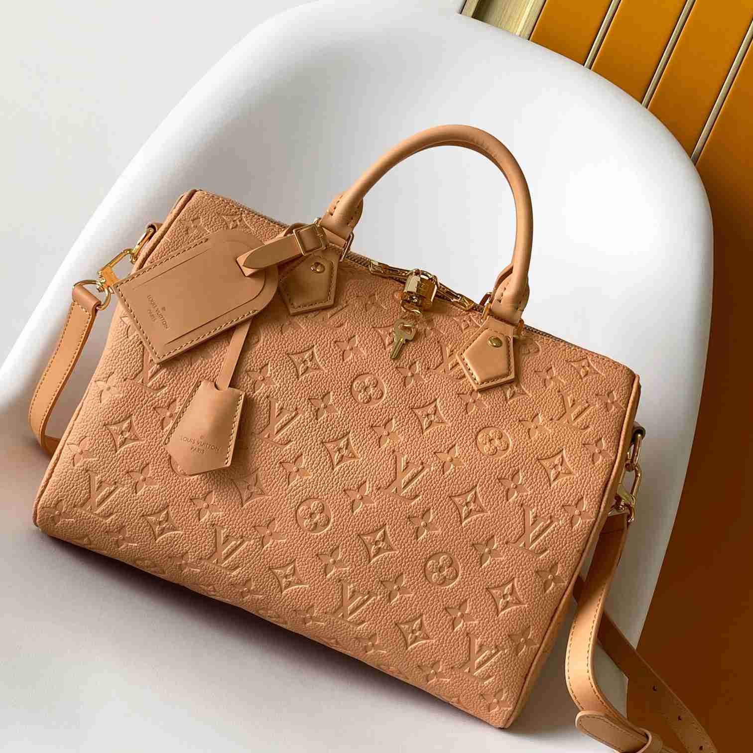 Louis Vuitton Speedy Soft 30  M11323 - DesignerGu