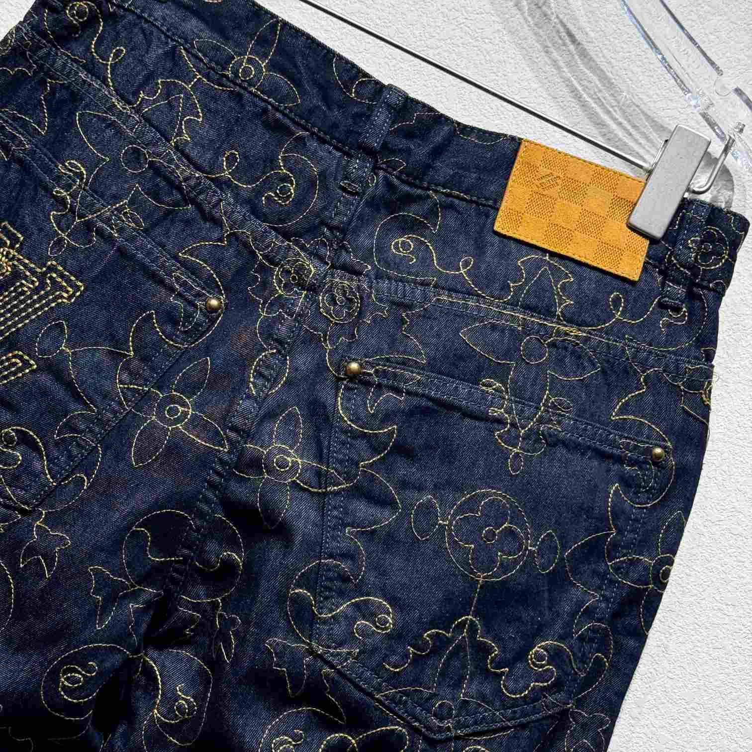 Louis Vuitton Embroidered Denim Pants    1AFX90 - DesignerGu