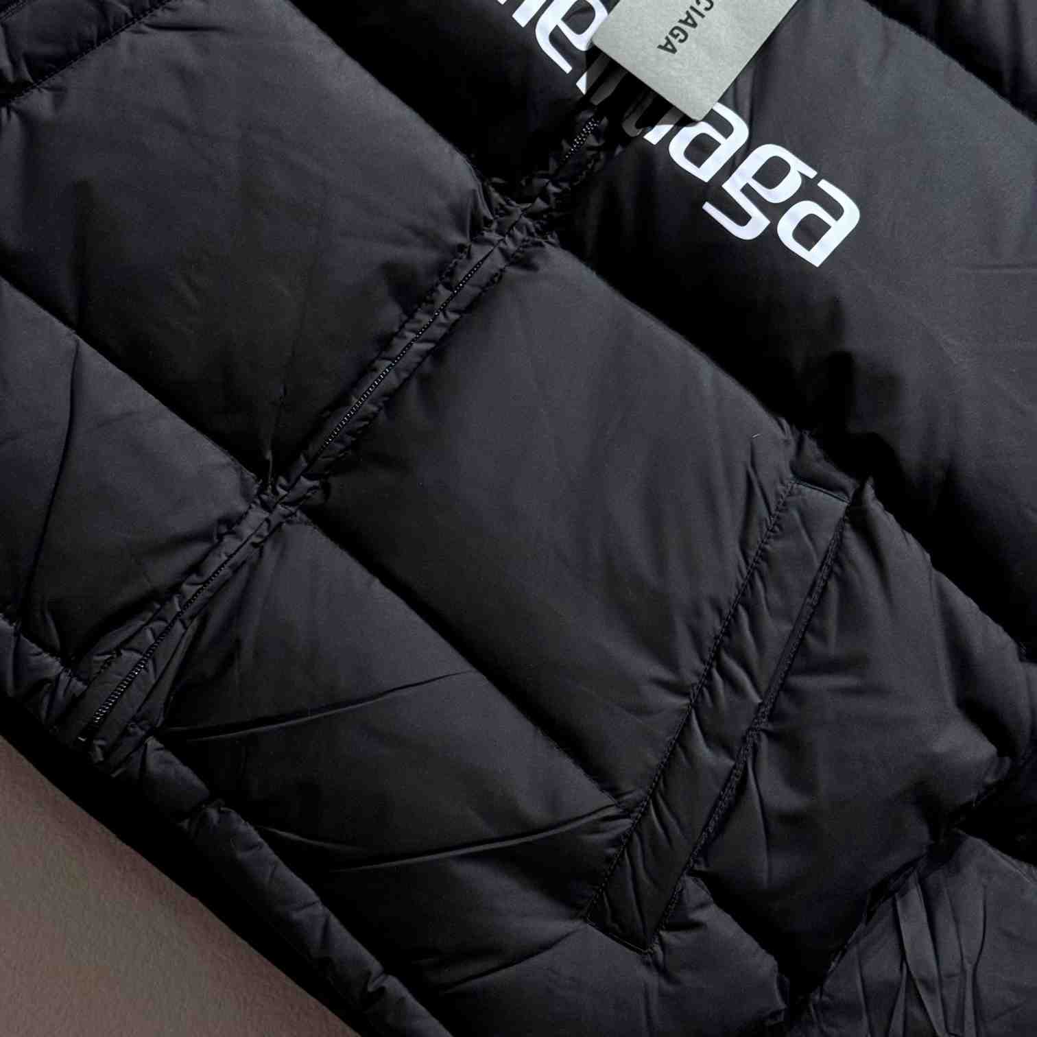 Balenciaga Soccer Oversized Puffer Jacket - DesignerGu