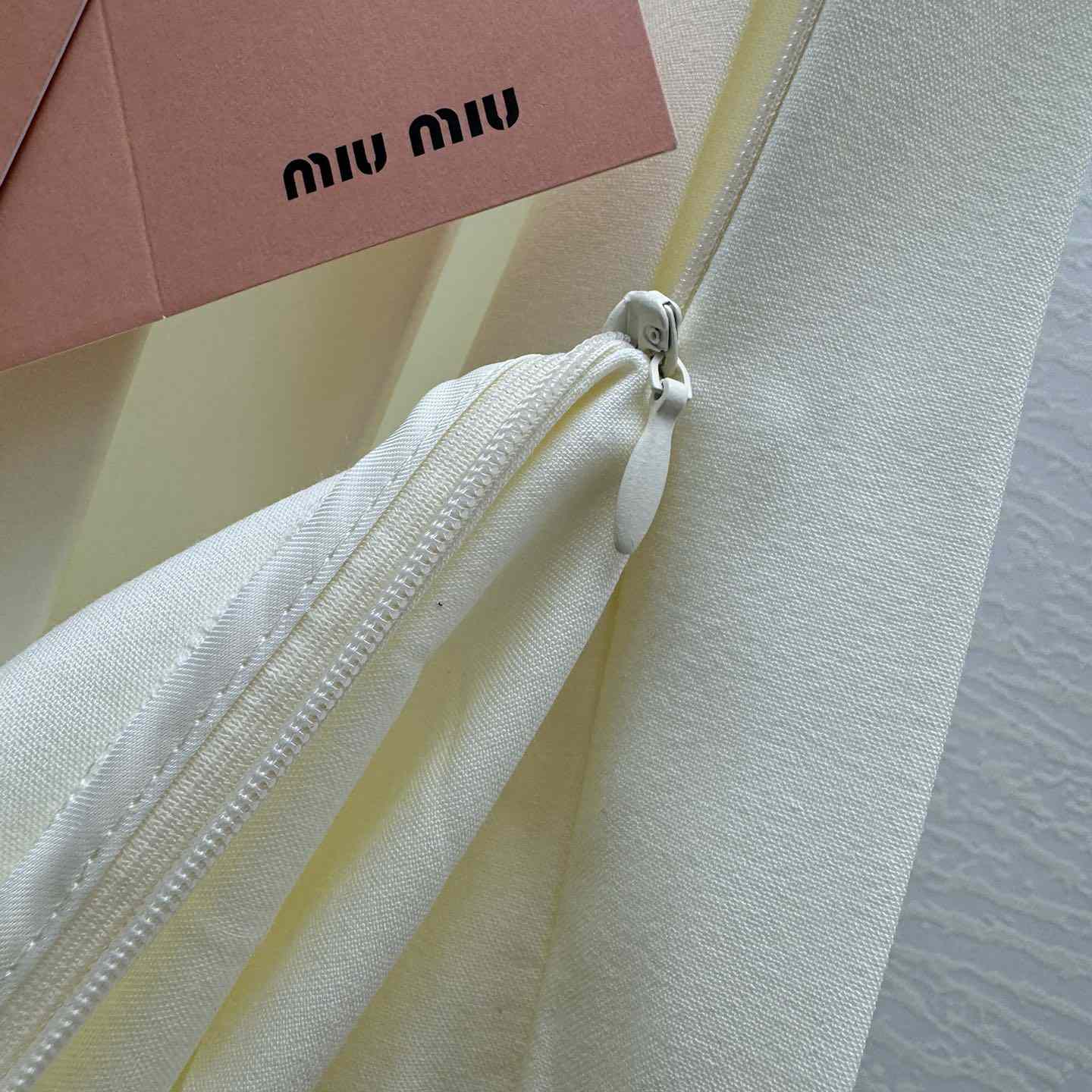 Miu Miu Pleated Mohair Fabric Skirt - DesignerGu