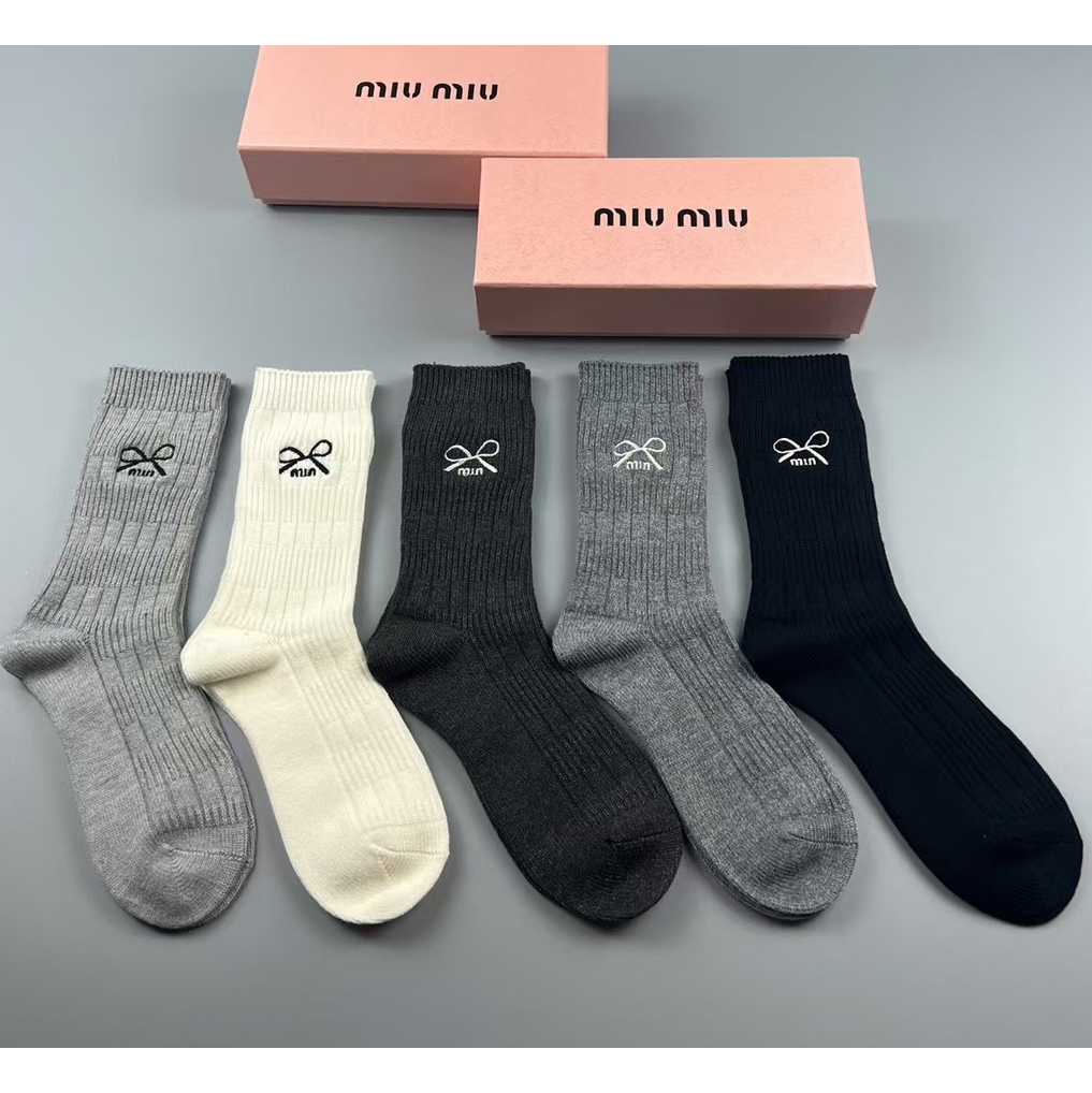 Miu Miu Socks /Box - DesignerGu