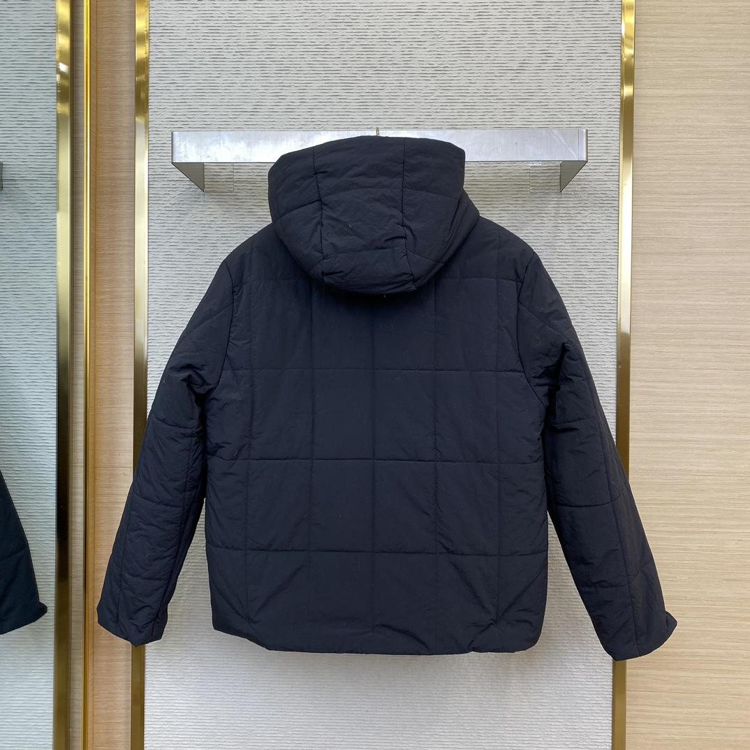 Burberry Jacket  - DesignerGu