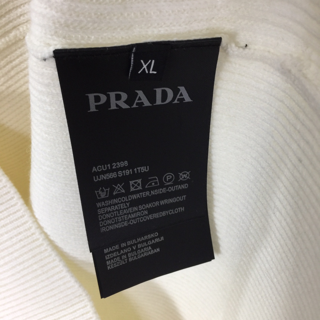 Prada Logo Sweater - DesignerGu