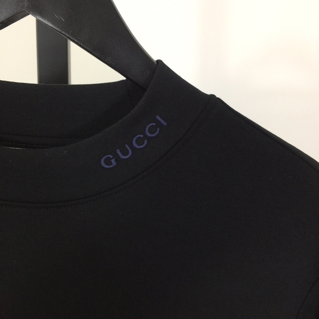 Gucci Logo Long Sleeve Tee - DesignerGu