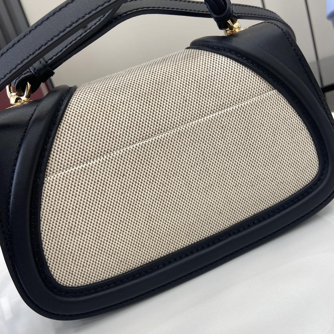 Gucci Blondie Mini Shoulder Bag - DesignerGu