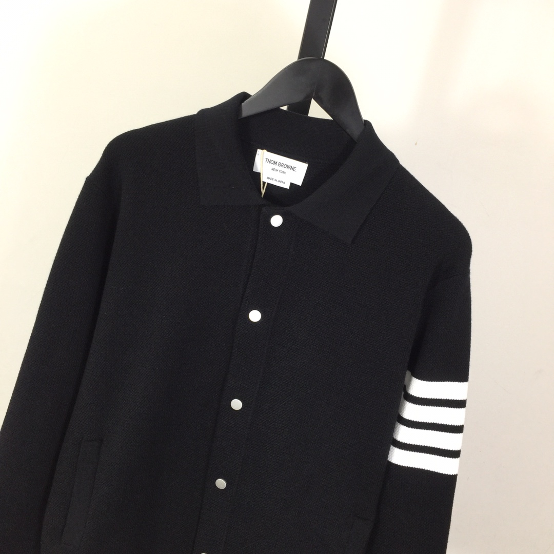 Thom Browne 4-Bar Jacket In Black - DesignerGu