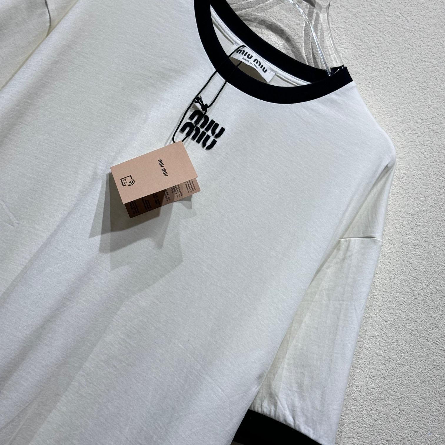 Miu Miu Logo Cotton T-shirt - DesignerGu