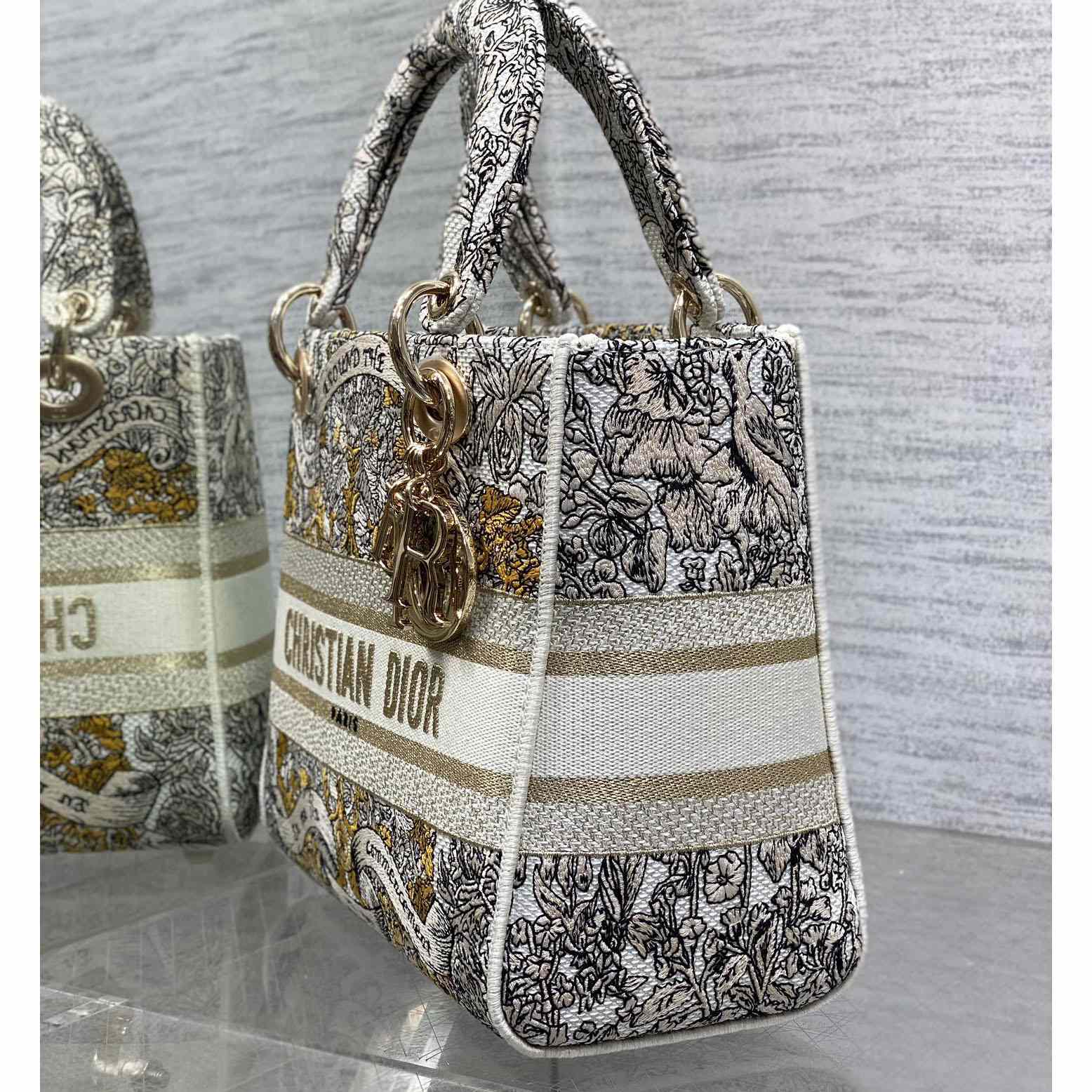 Dior Dioramour Medium Lady D-Lite Bag - DesignerGu