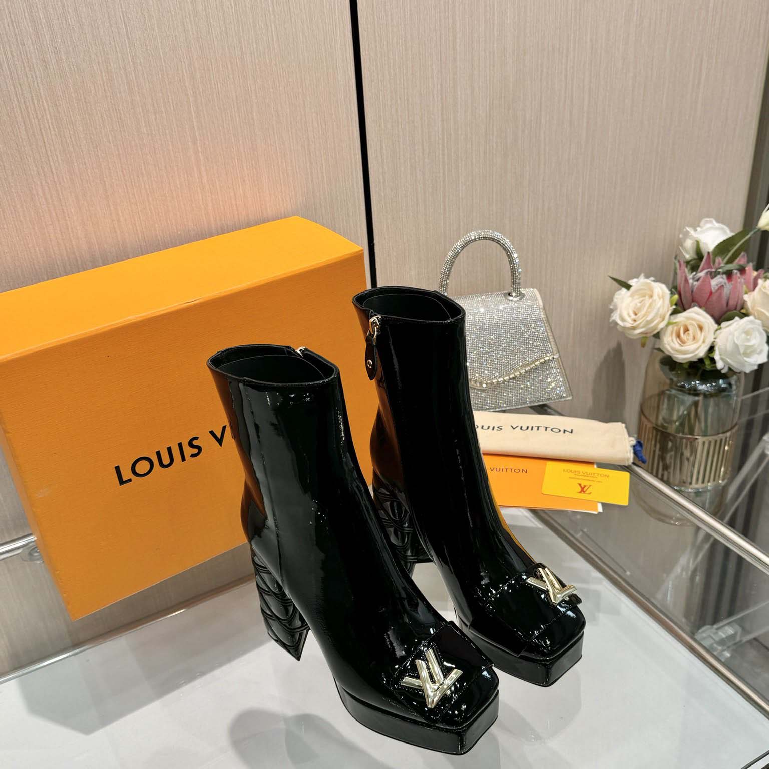 Louis Vuitton Shake Platform Ankle - DesignerGu