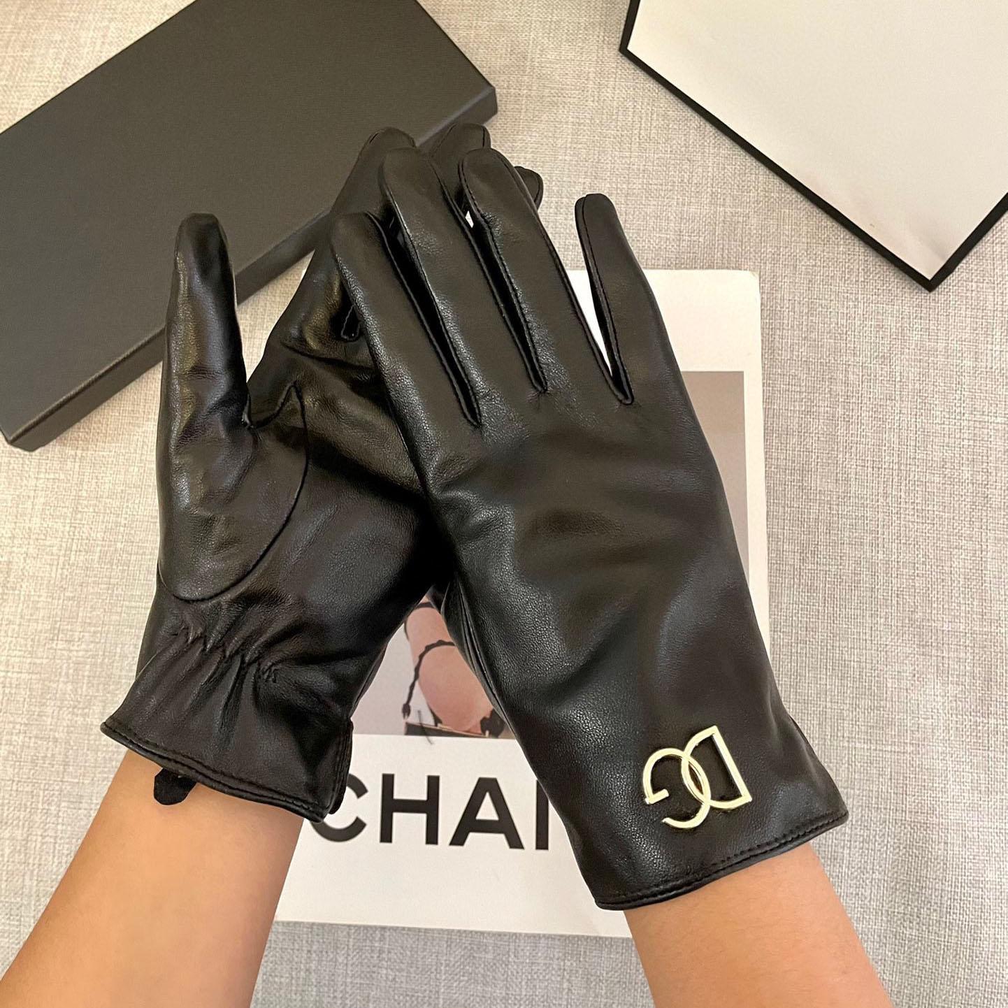 Dolce & Gabbana Gloves  - DesignerGu