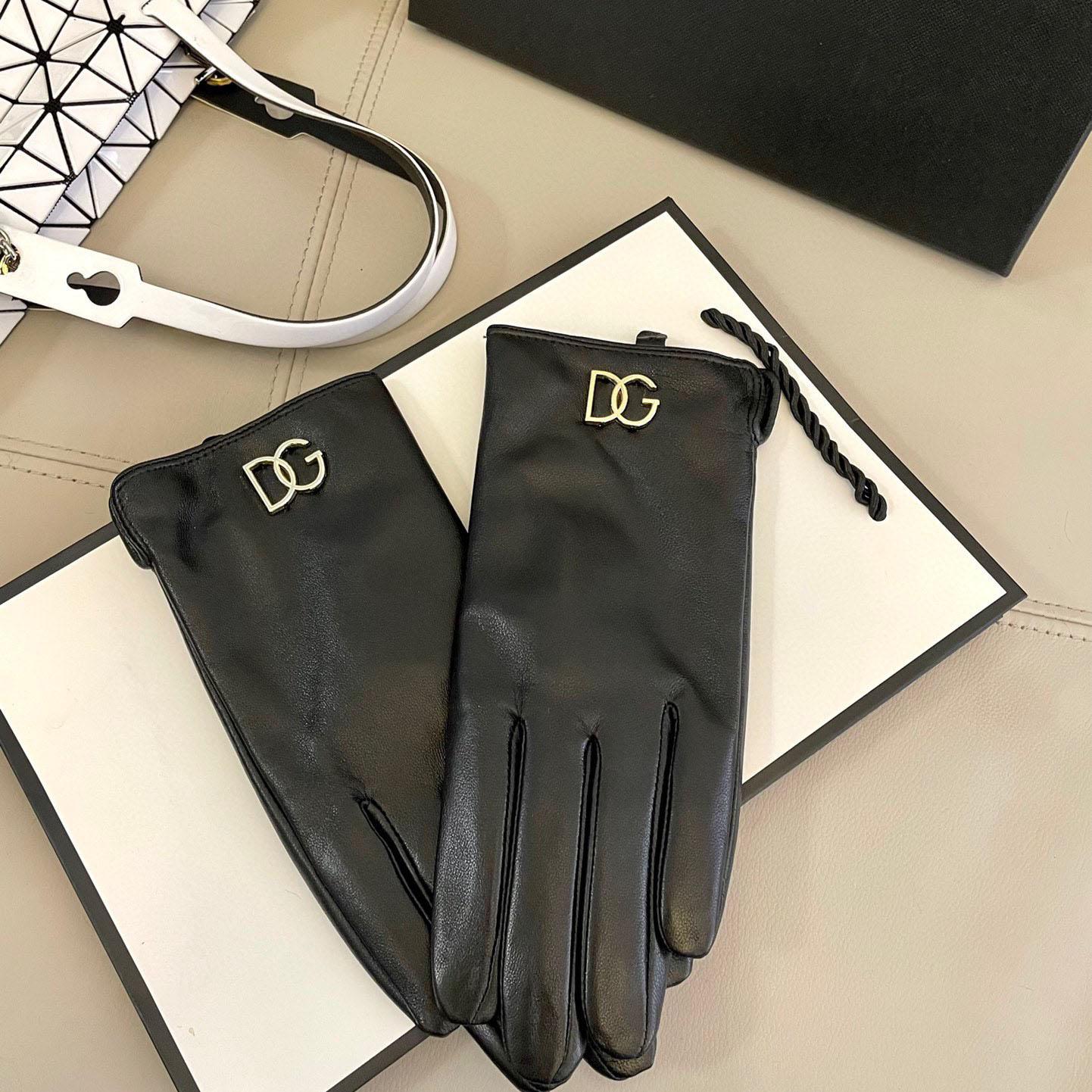 Dolce & Gabbana Gloves  - DesignerGu