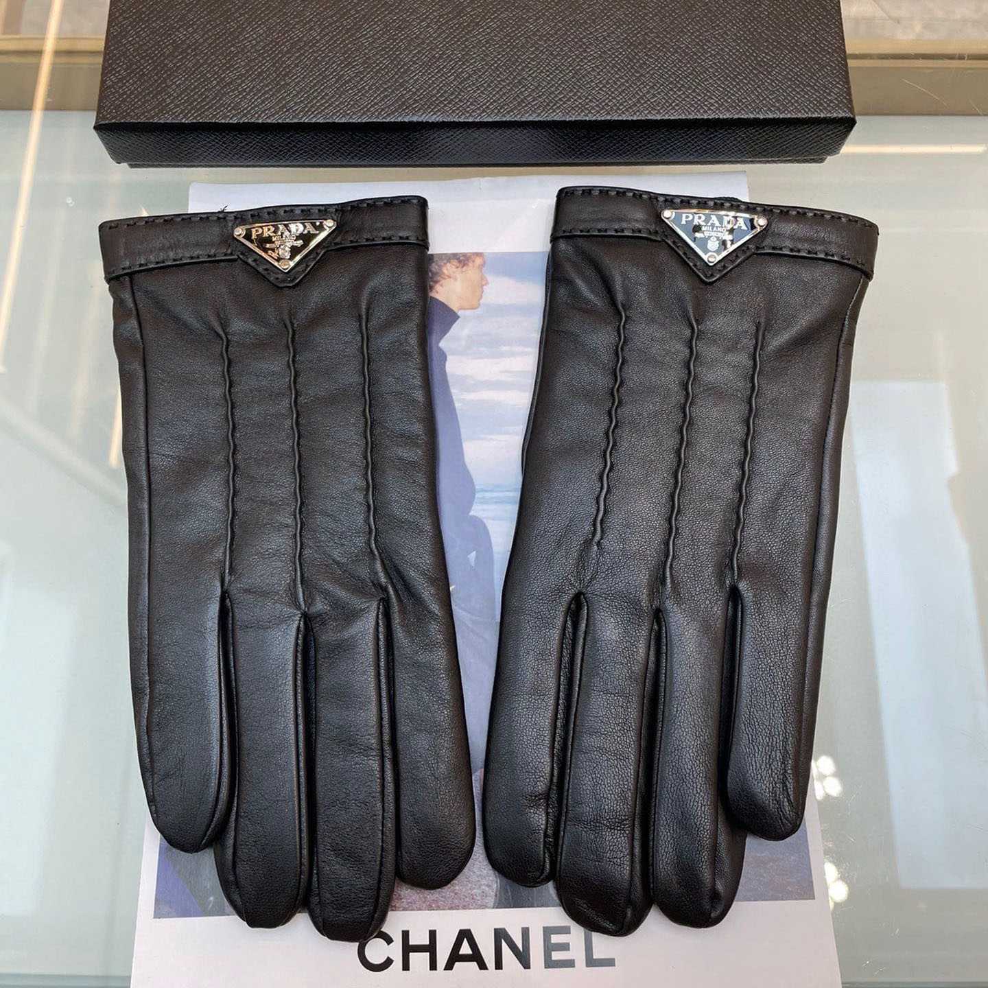 Prada Gloves  - DesignerGu