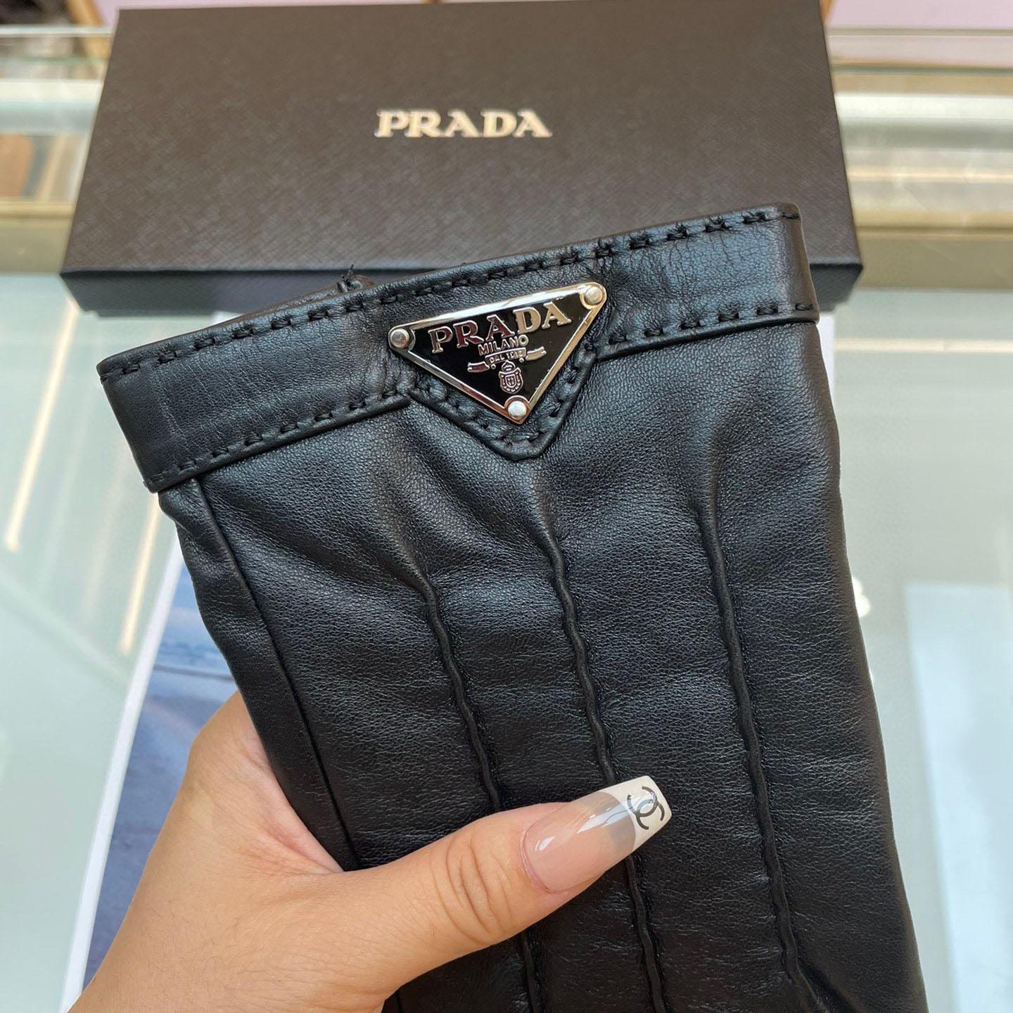 Prada Gloves  - DesignerGu