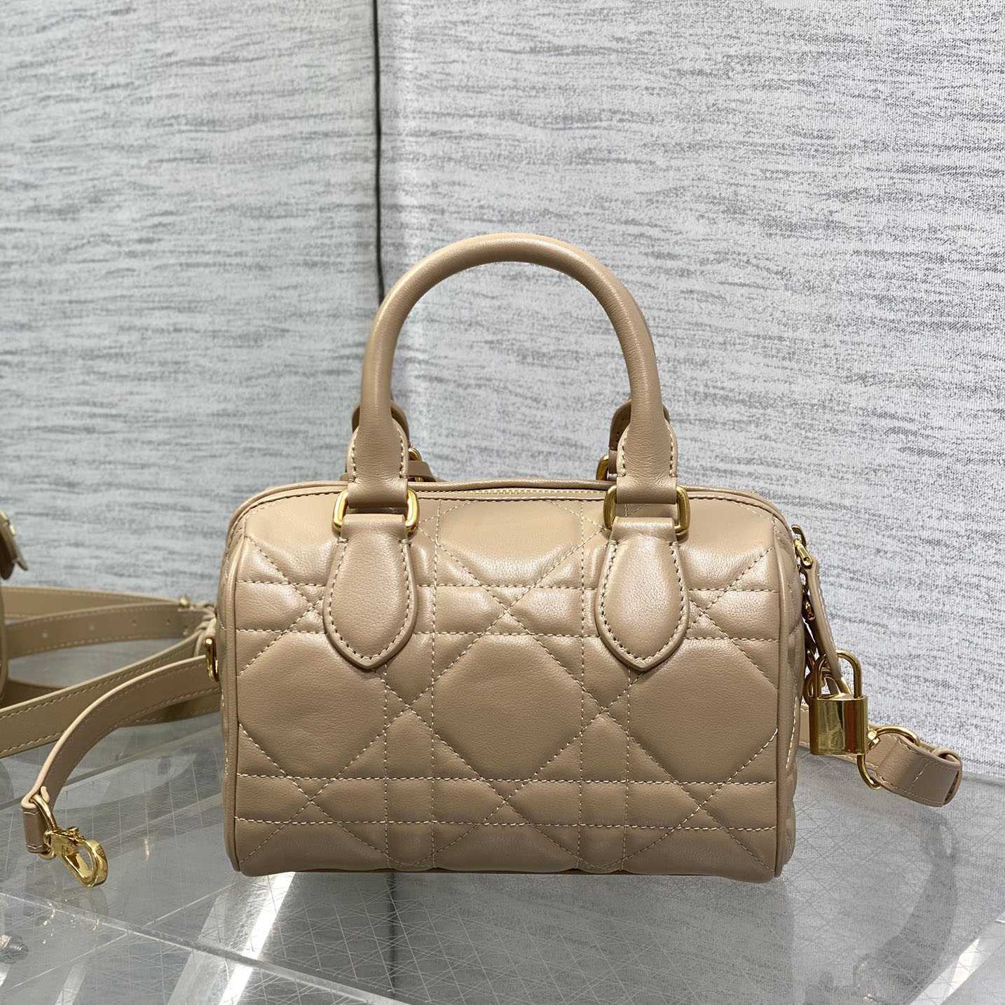 Dior Groove 20 Bag  - DesignerGu