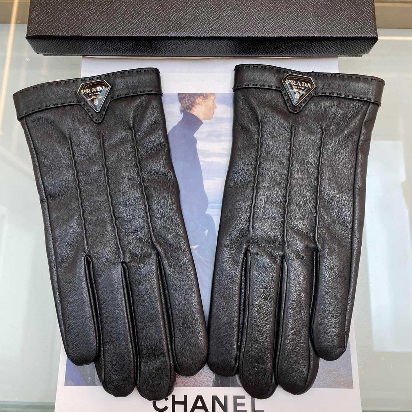 Prada Gloves  - DesignerGu