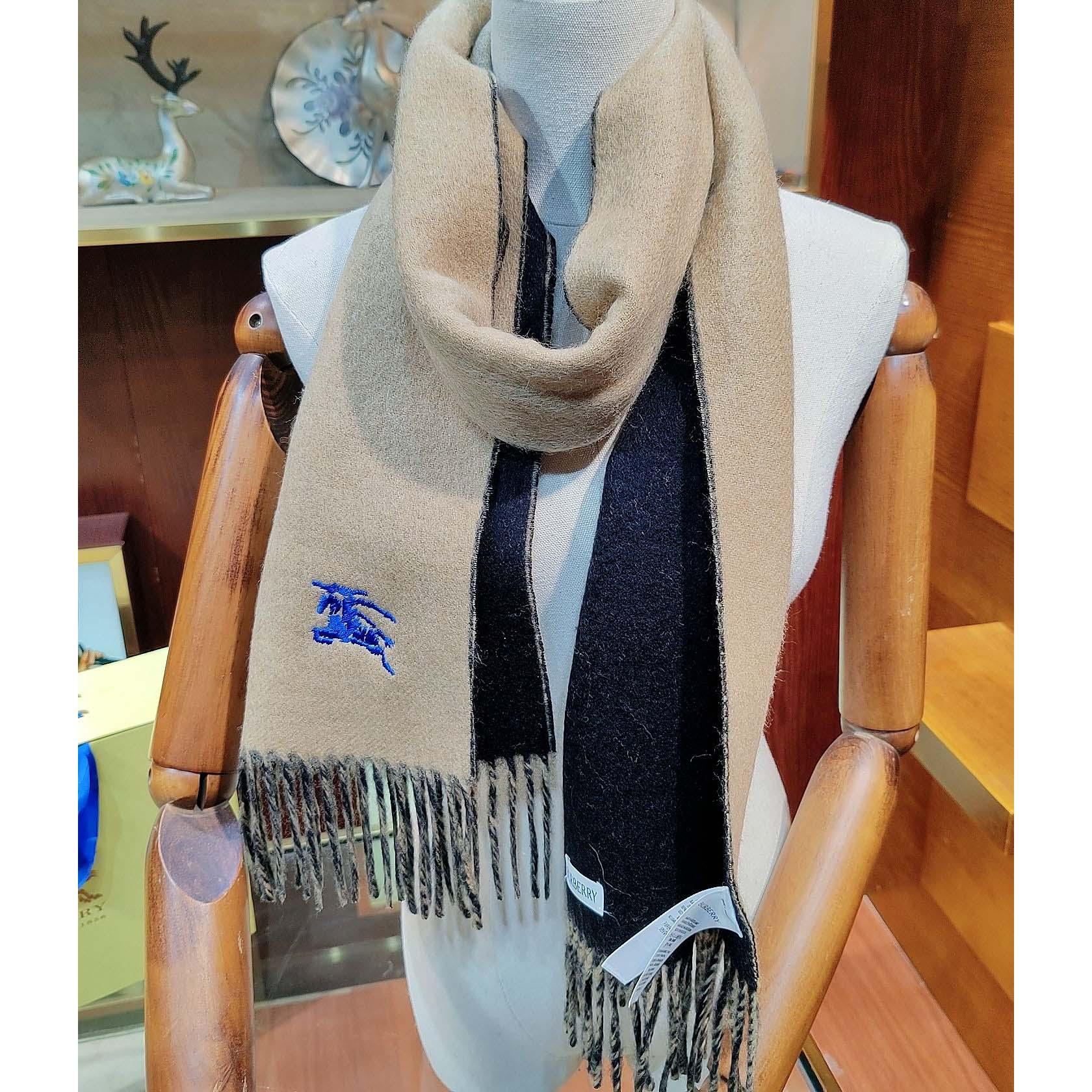 Burberry Reversible Cashmere Scarf - DesignerGu