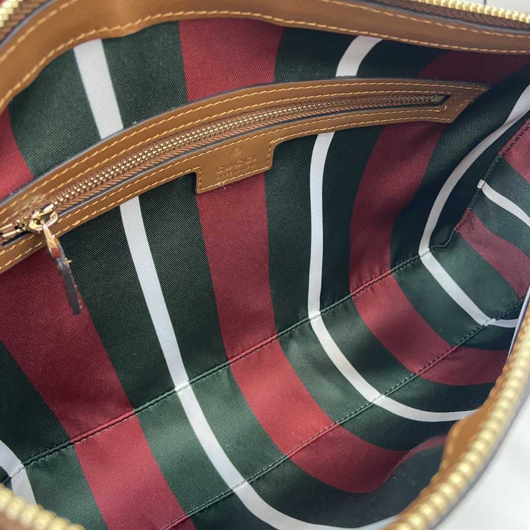 Gucci GG Emblem Medium Shoulder Bag - DesignerGu