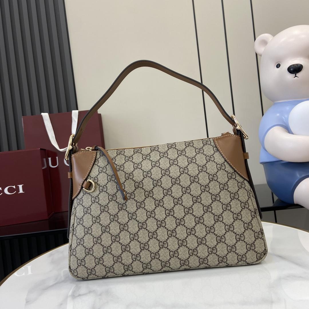 Gucci GG Emblem Medium Shoulder Bag - DesignerGu