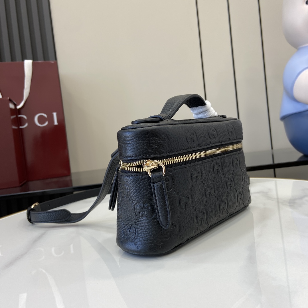 Gucci GG Emblem Super Mini Bag - DesignerGu