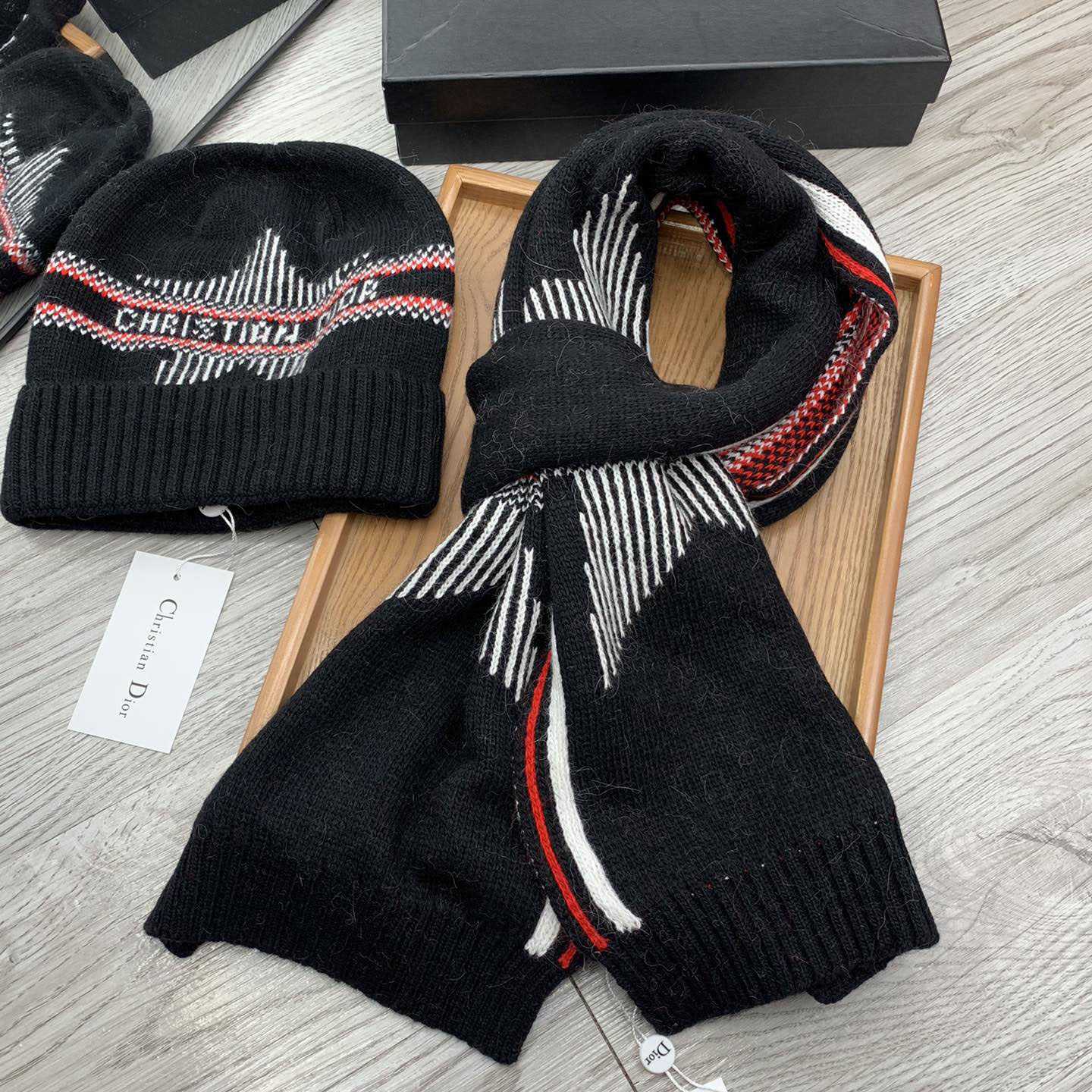 Dior Beanie And Scarf - DesignerGu