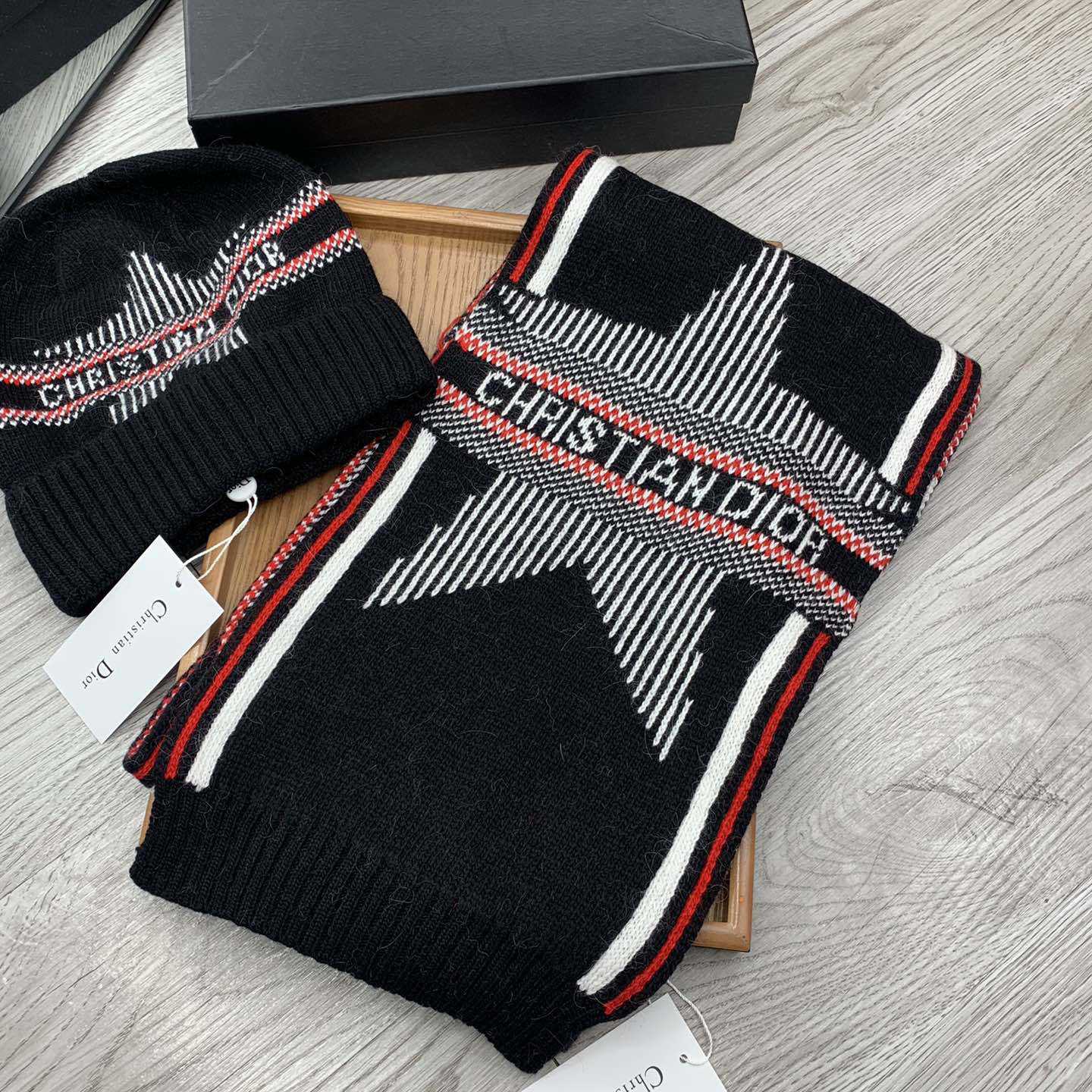 Dior Beanie And Scarf - DesignerGu