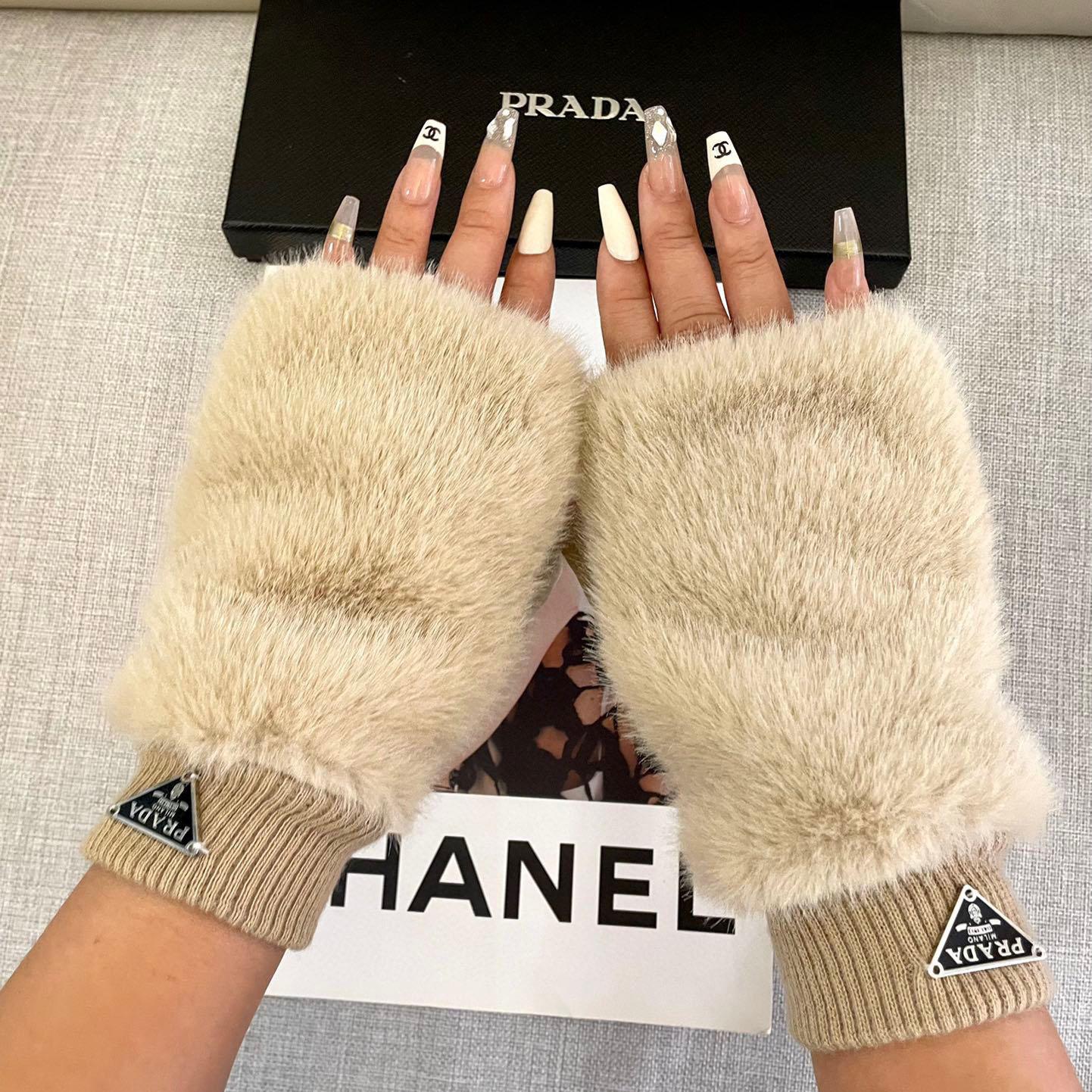 Prada Gloves  - DesignerGu