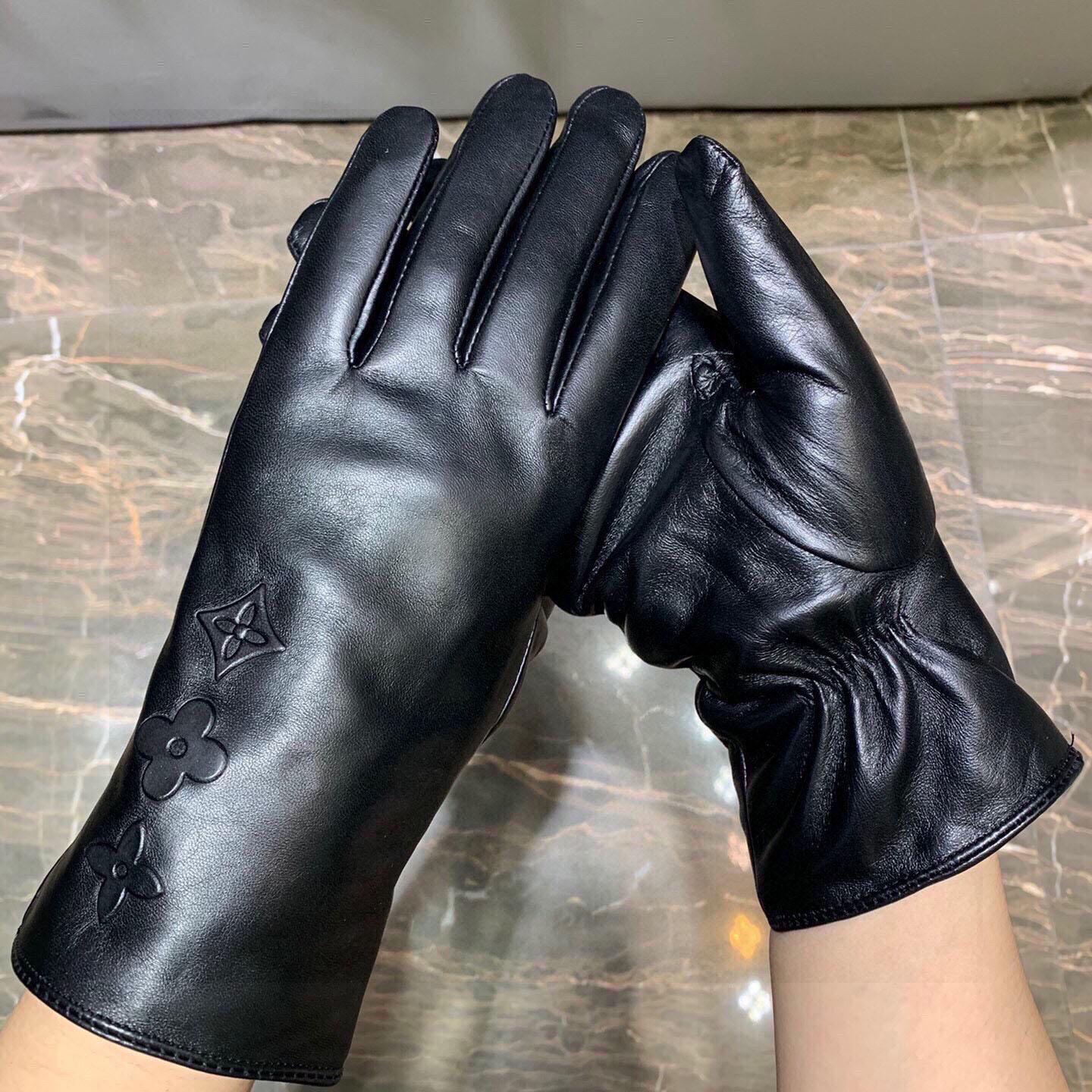 Louis Vuitton Gloves  - DesignerGu