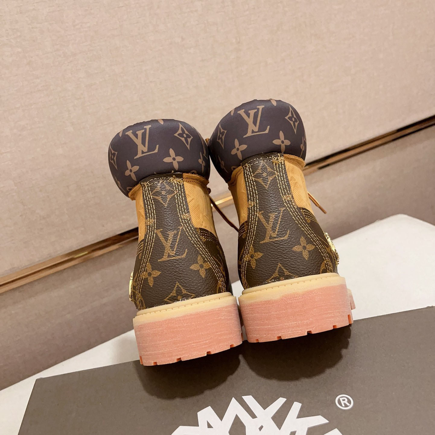 Louis Vuitton Timberland  Ankle Boot - DesignerGu