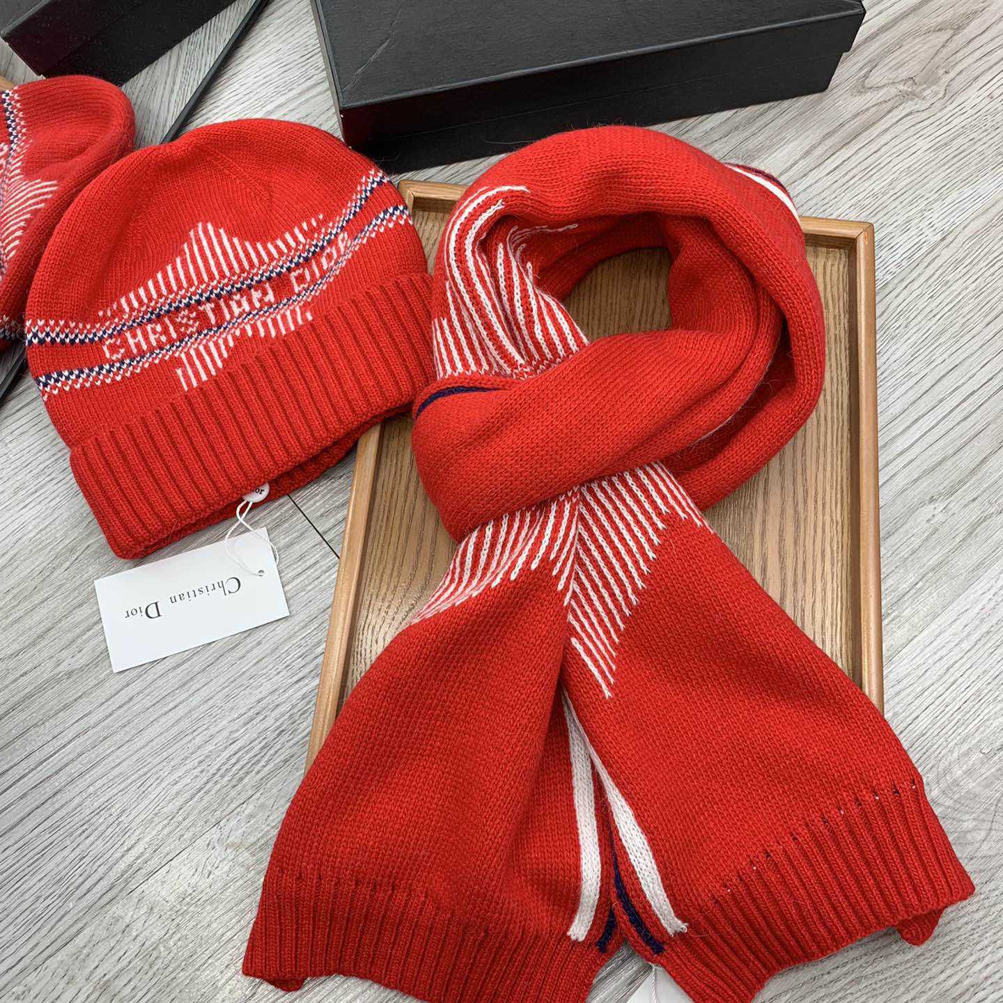 Dior Beanie And Scarf - DesignerGu