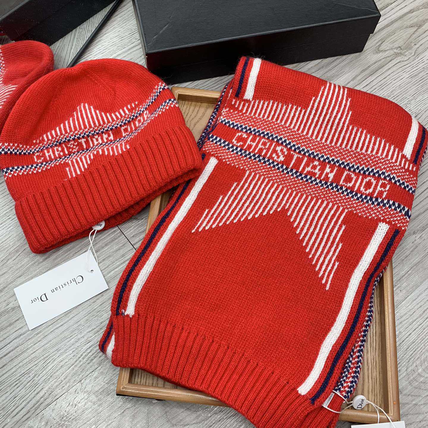 Dior Beanie And Scarf - DesignerGu