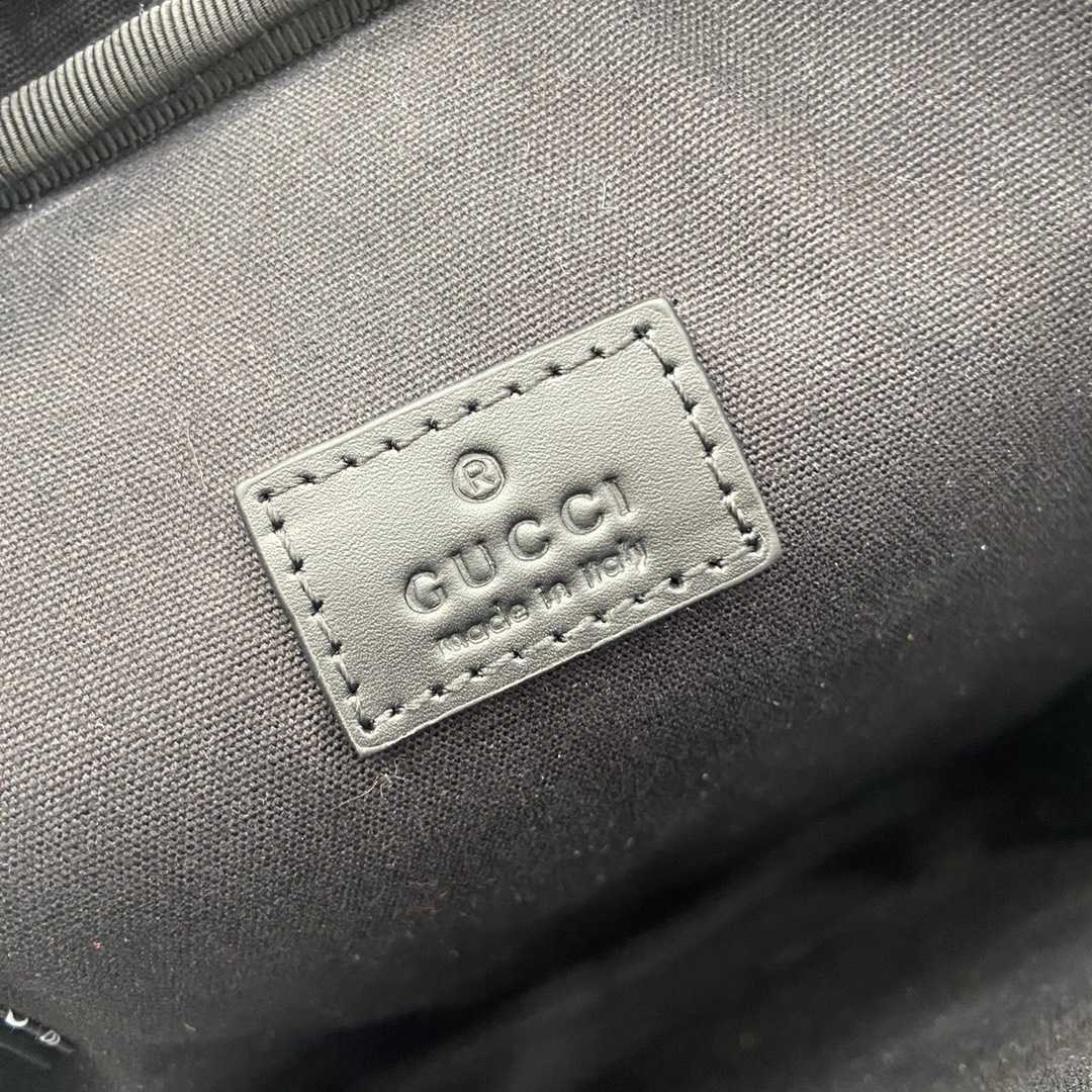 Gucci Small GG Crossbody Bag - DesignerGu