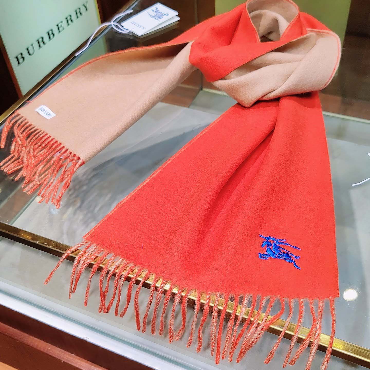 Burberry Reversible Cashmere Scarf - DesignerGu