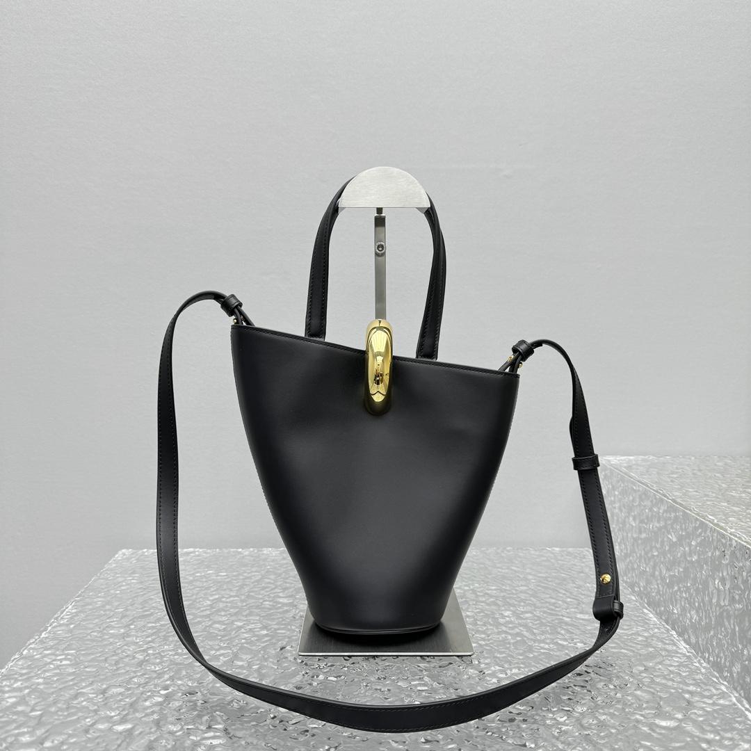 Jacquemus Le Petit Bambola Bag （10x10x20cm） - DesignerGu