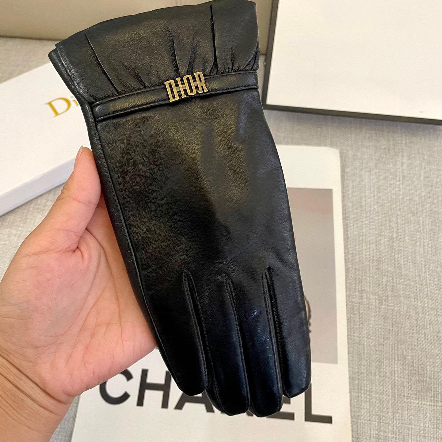 Dior Gloves  - DesignerGu