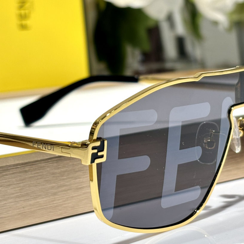 Fendi Sky Sunglasses   FE40129U - DesignerGu