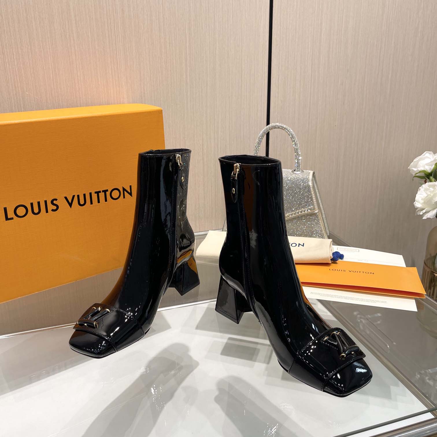 Louis Vuitton Shake Platform Ankle - DesignerGu