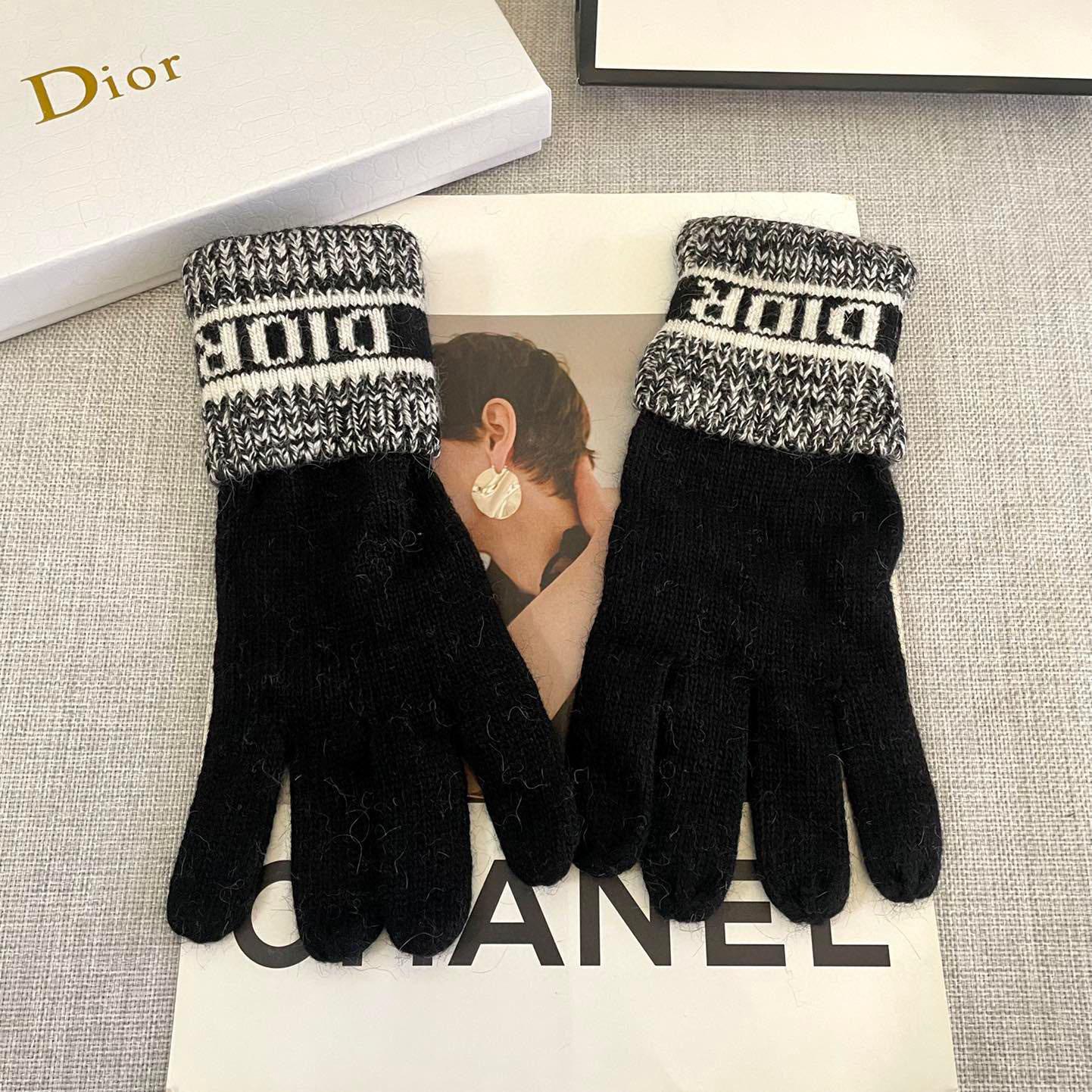 Dior Gloves  - DesignerGu