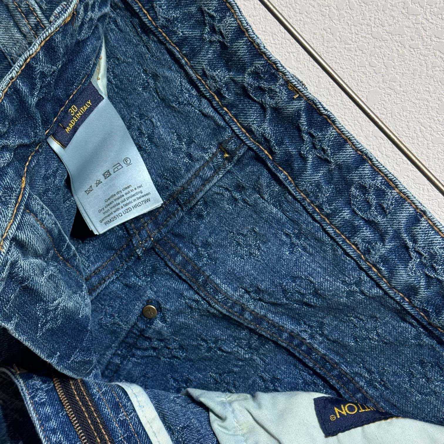 Louis Vuitton Monogram Jacquard Skate Denim Pants  1AGHVA - DesignerGu