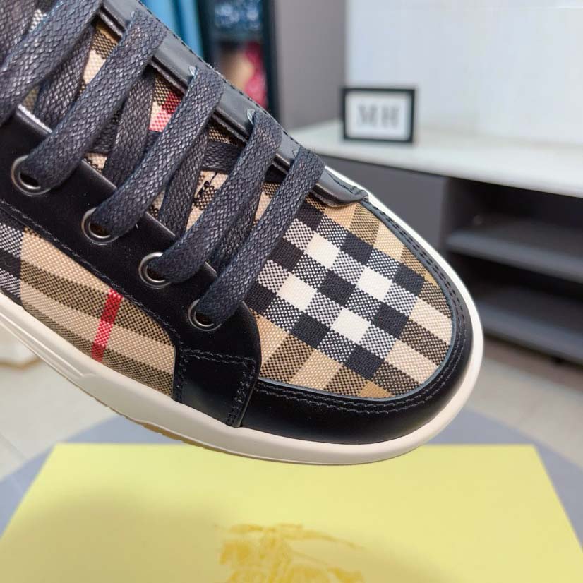 Burberry Sneakers - DesignerGu