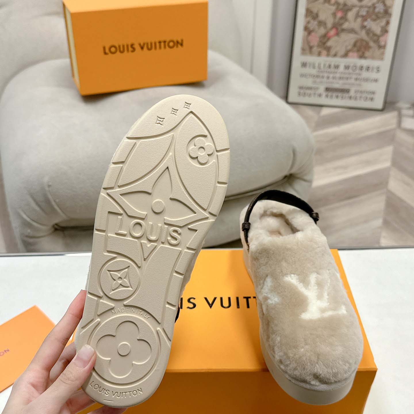 Louis Vuitton Aspen Platform Clog           - DesignerGu